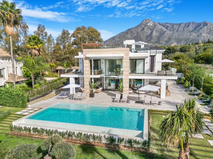 Image No.1-6 Bed Villa for sale
