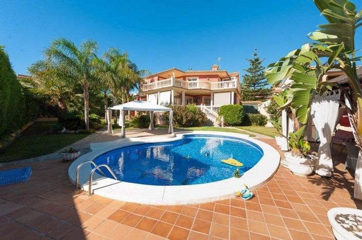Image No.1-Villa de 4 chambres à vendre à Torremolinos
