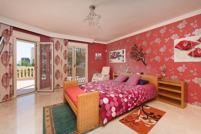 Image No.3-4 Bed Villa for sale