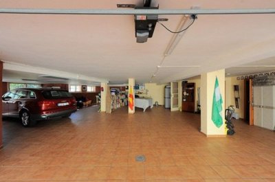 Garage-Basement