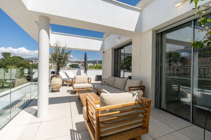 Image No.3-3 Bed Property for sale