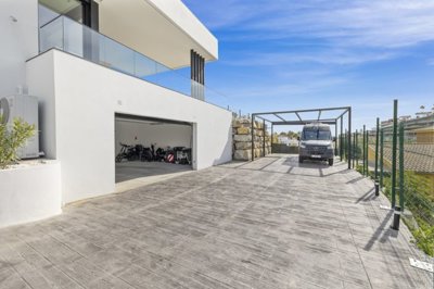 Access to garage