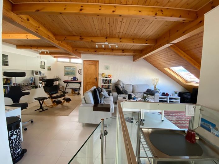 Image No.10-3 Bed Property for sale