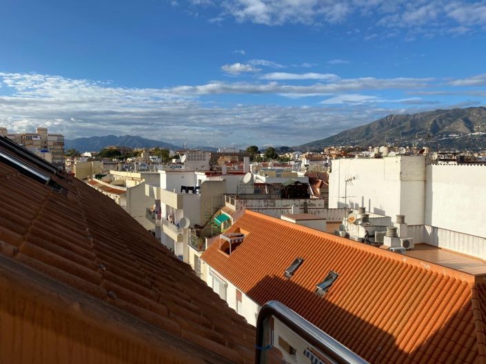 Image No.18-3 Bed Property for sale