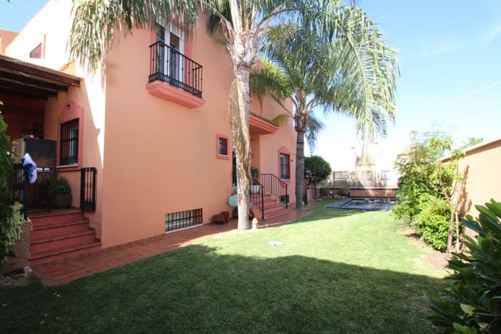 Image No.1-Jumelé de 4 chambres à vendre à Marbella