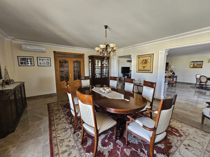 Image No.7-6 Bed Villa for sale