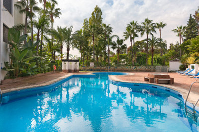 AM1860_1_5_AM2435_4_PISCINA