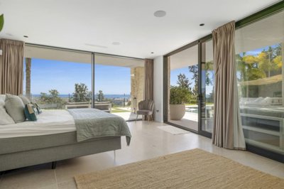 Main bedroom