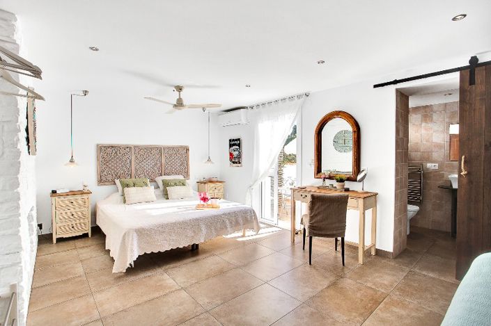 Image No.19-6 Bed Villa for sale