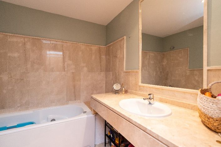 Image No.12-Appartement de 2 chambres à vendre à Casares