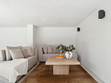 Los Naranjos Hill Club, renovated villa for sale (22)