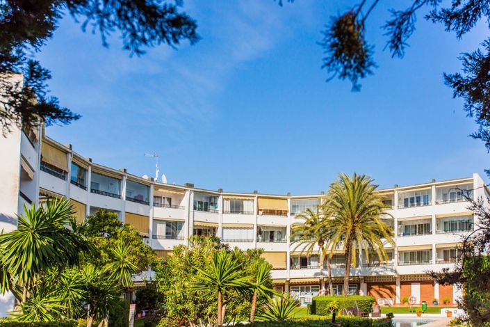 Image No.12-1 Bed Studio for sale