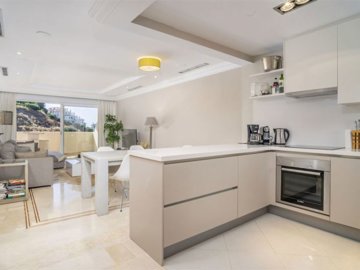 Aloha Hill Club apartment for sale (19)