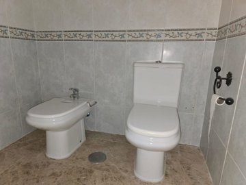 Bathroom 4