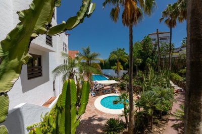 La Maestranza apartment for sale