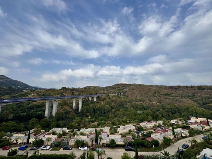 Image No.19-2 Bed Property for sale