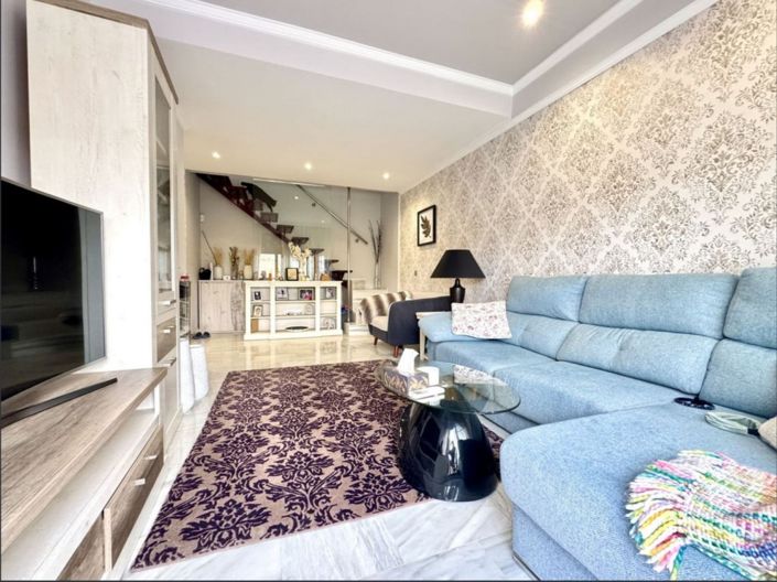 Image No.2-2 Bed Property for sale