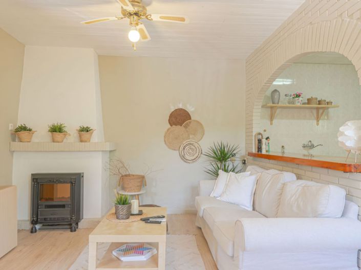 Image No.19-6 Bed Property for sale