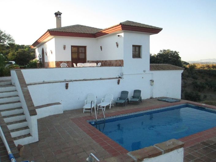 Image No.1-4 Bed Villa for sale