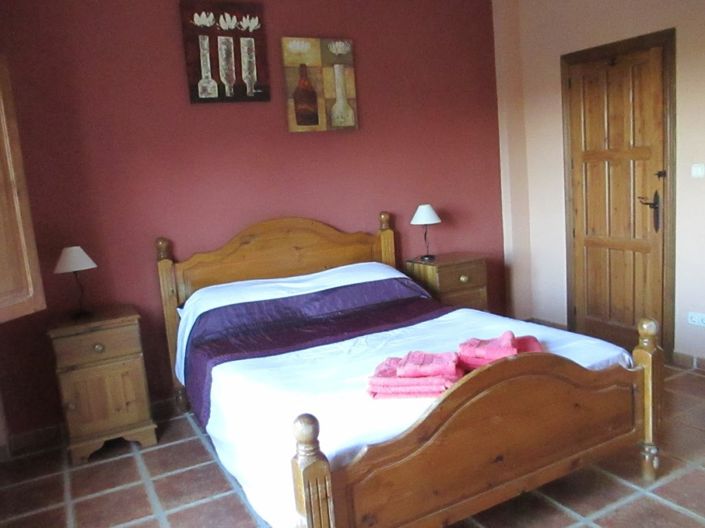 Image No.3-Villa de 4 chambres à vendre à Guaro