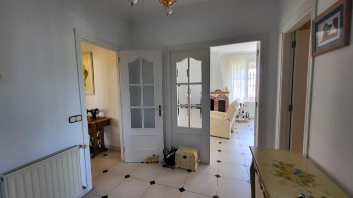 Image No.6-4 Bed Villa for sale