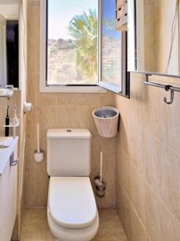 Bathroom 2-3