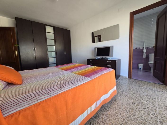 Image No.14-4 Bed Apartment for sale