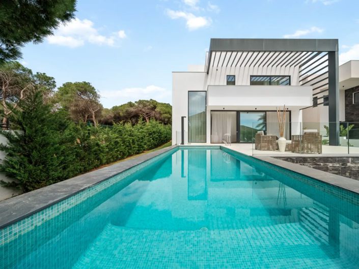 Image No.2-6 Bed Villa for sale