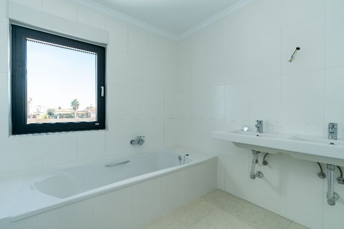 Image No.18-Villa de 5 chambres à vendre à Benalmadena