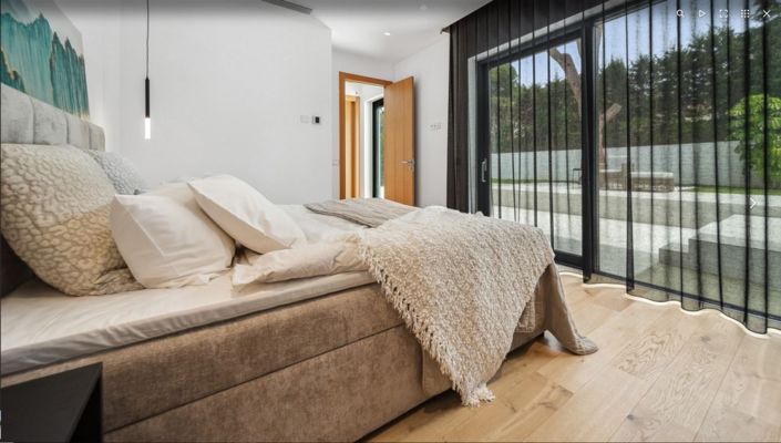 Image No.15-6 Bed Villa for sale