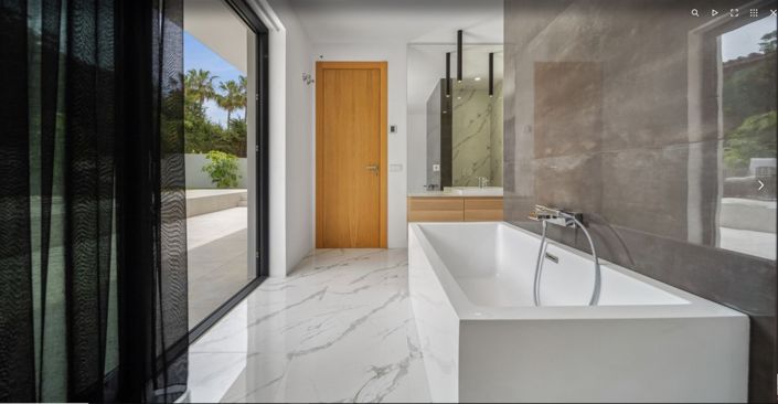 Image No.16-6 Bed Villa for sale