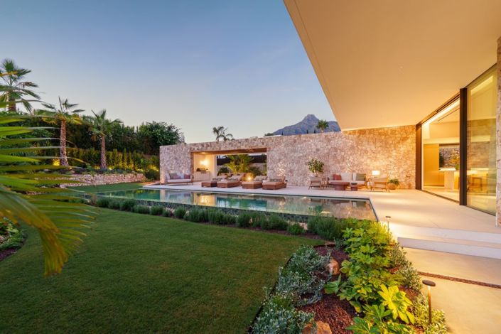 Image No.10-5 Bed Villa for sale