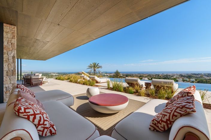 Image No.3-8 Bed Villa for sale