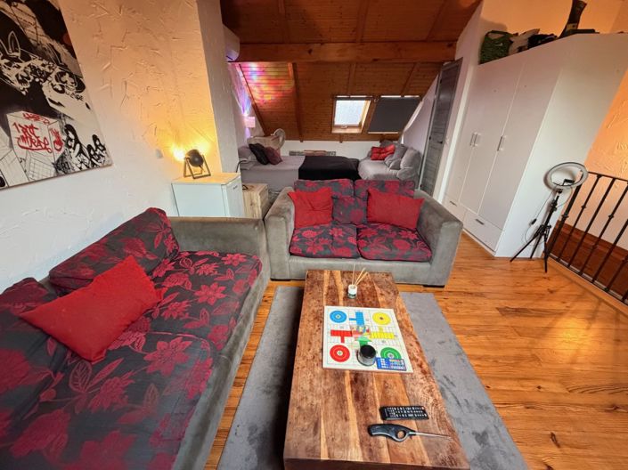 Image No.19-4 Bed Townhouse for sale