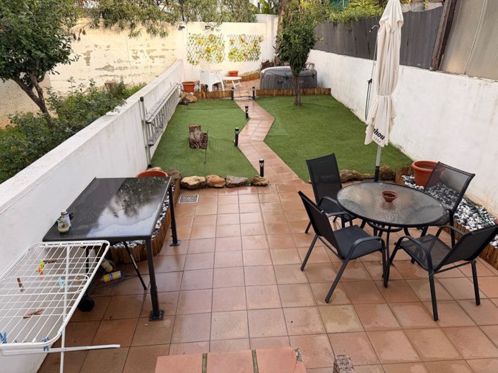 Image No.2-4 Bed Townhouse for sale