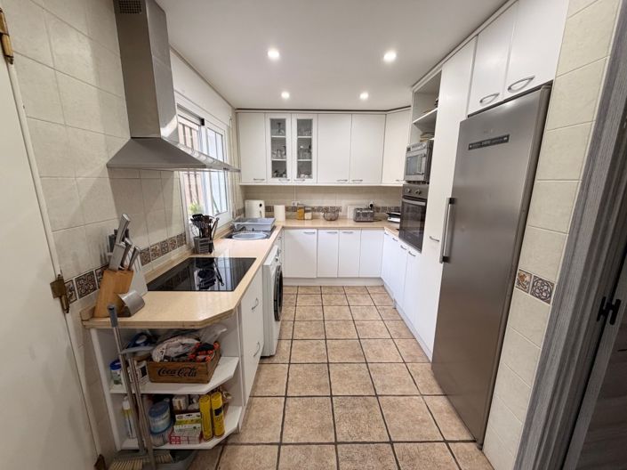 Image No.6-4 Bed Townhouse for sale