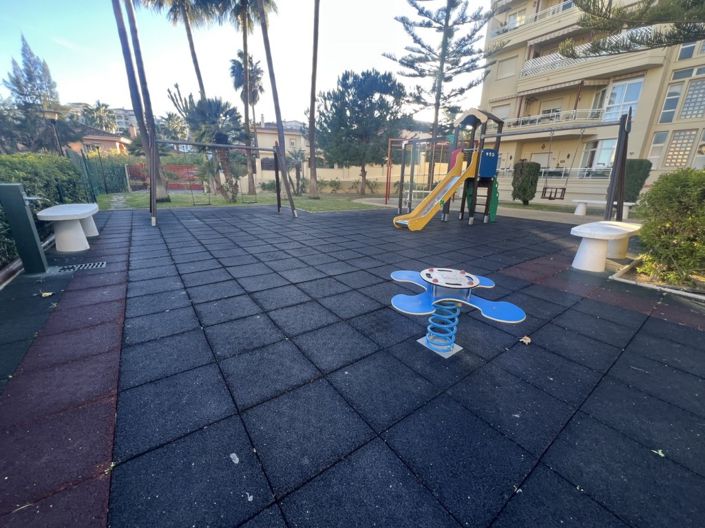 Image No.12-3 Bed Property for sale