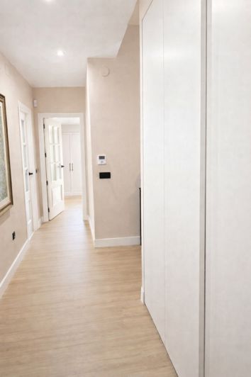 Image No.15-3 Bed Property for sale