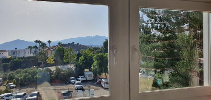 Image No.11-3 Bed Property for sale