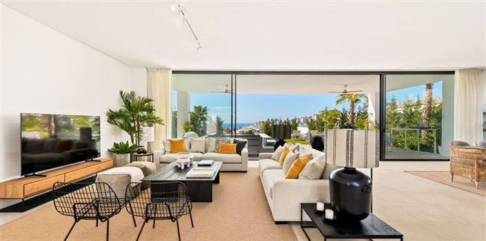 Image No.5-5 Bed Villa for sale