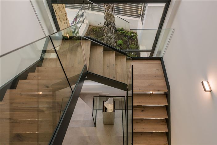 Image No.9-5 Bed Villa for sale