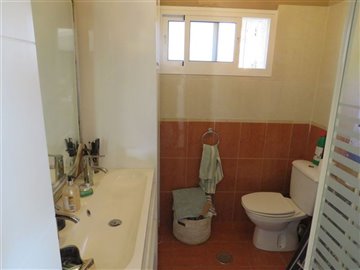 12-53013098fcab6c38b1379cd33298e050