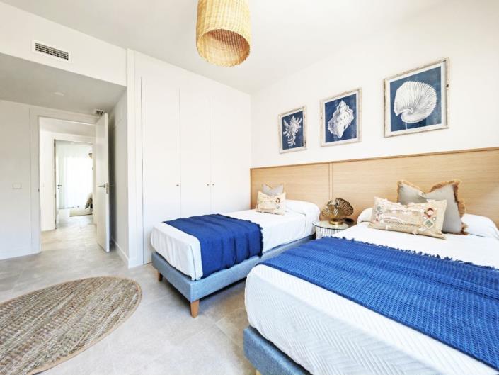 Image No.6-3 Bed Townhouse for sale