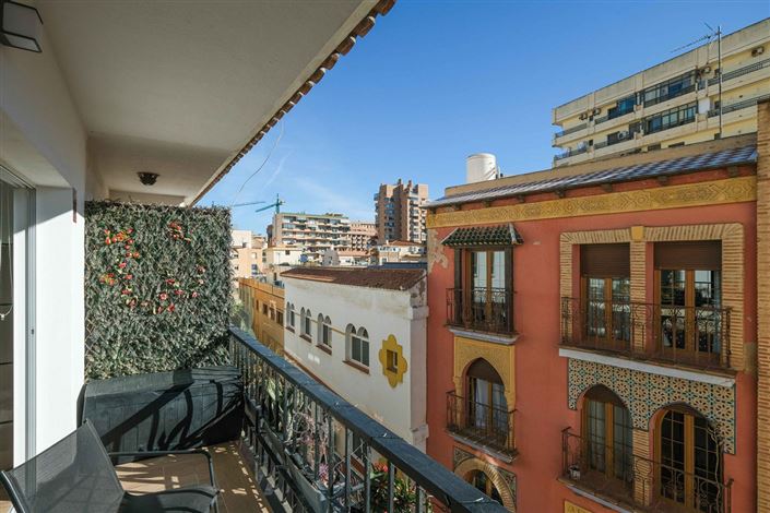 Image No.10-3 Bed Apartment for sale