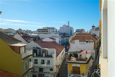 12-53013098fcab6c38b1379cd33298e050