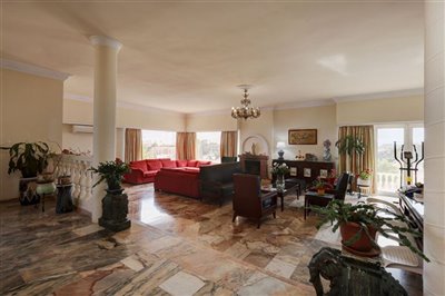 10-bb915d1cb19341576dcdc994b81ab9c5