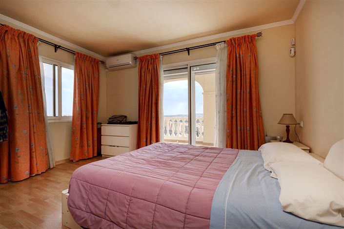 Image No.13-6 Bed Villa for sale