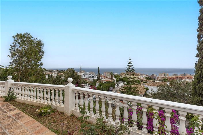 Image No.19-6 Bed Villa for sale