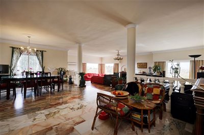 9-467d0cee5b725f3ef65f102a0c2e69c0