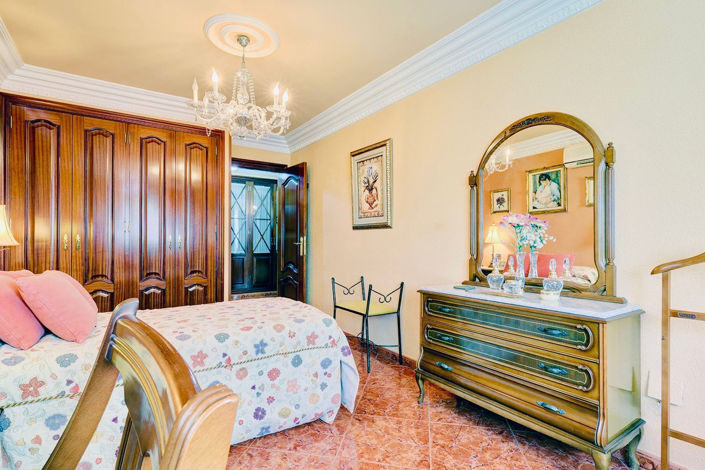 Image No.26-3 Bed Apartment for sale